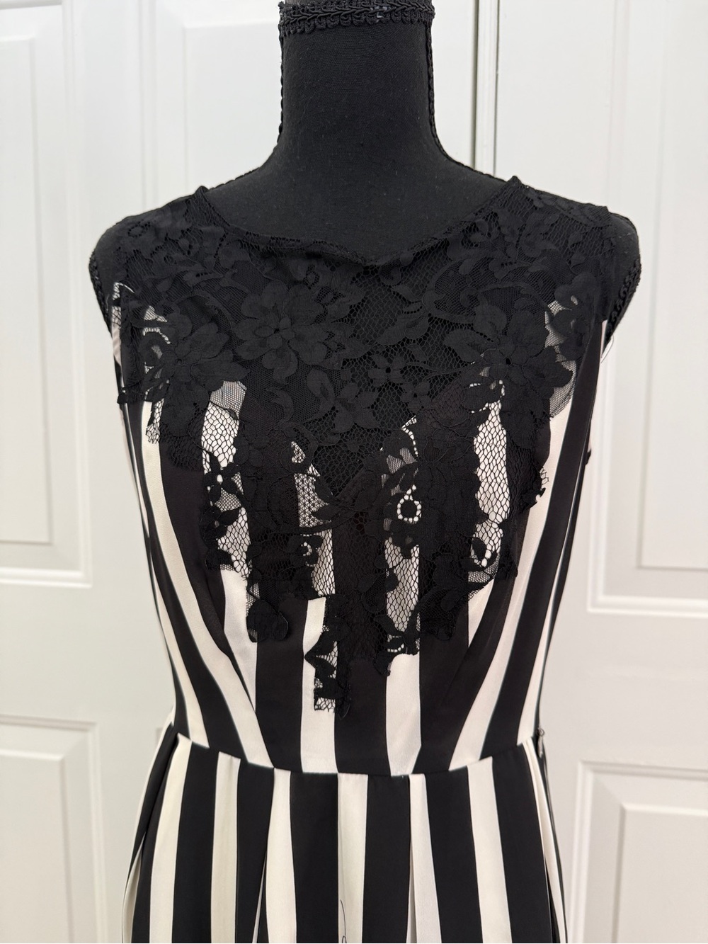 Guess Black and White Striped Lace Accent Women’s Dress